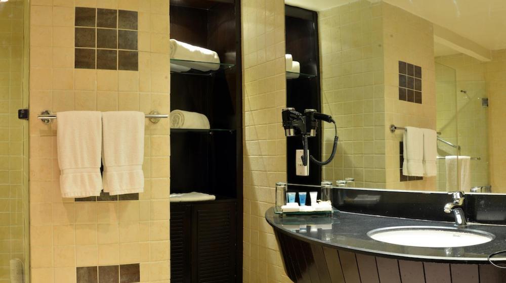 Park Lane Hotel Lahore Extérieur photo
