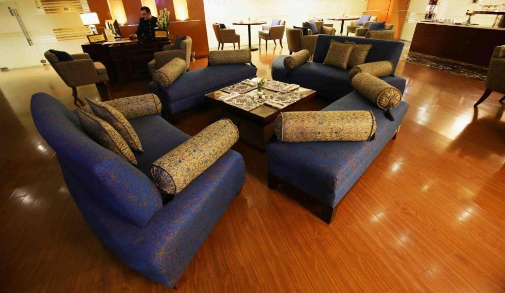 Park Lane Hotel Lahore Extérieur photo
