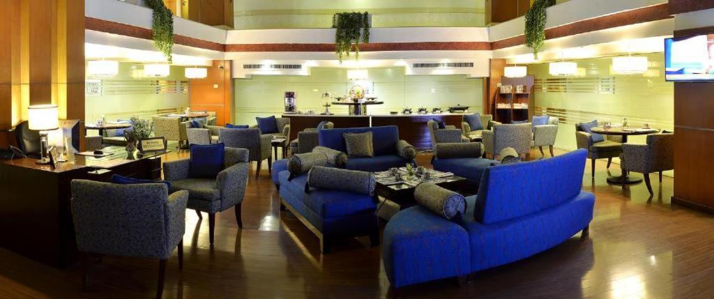 Park Lane Hotel Lahore Extérieur photo
