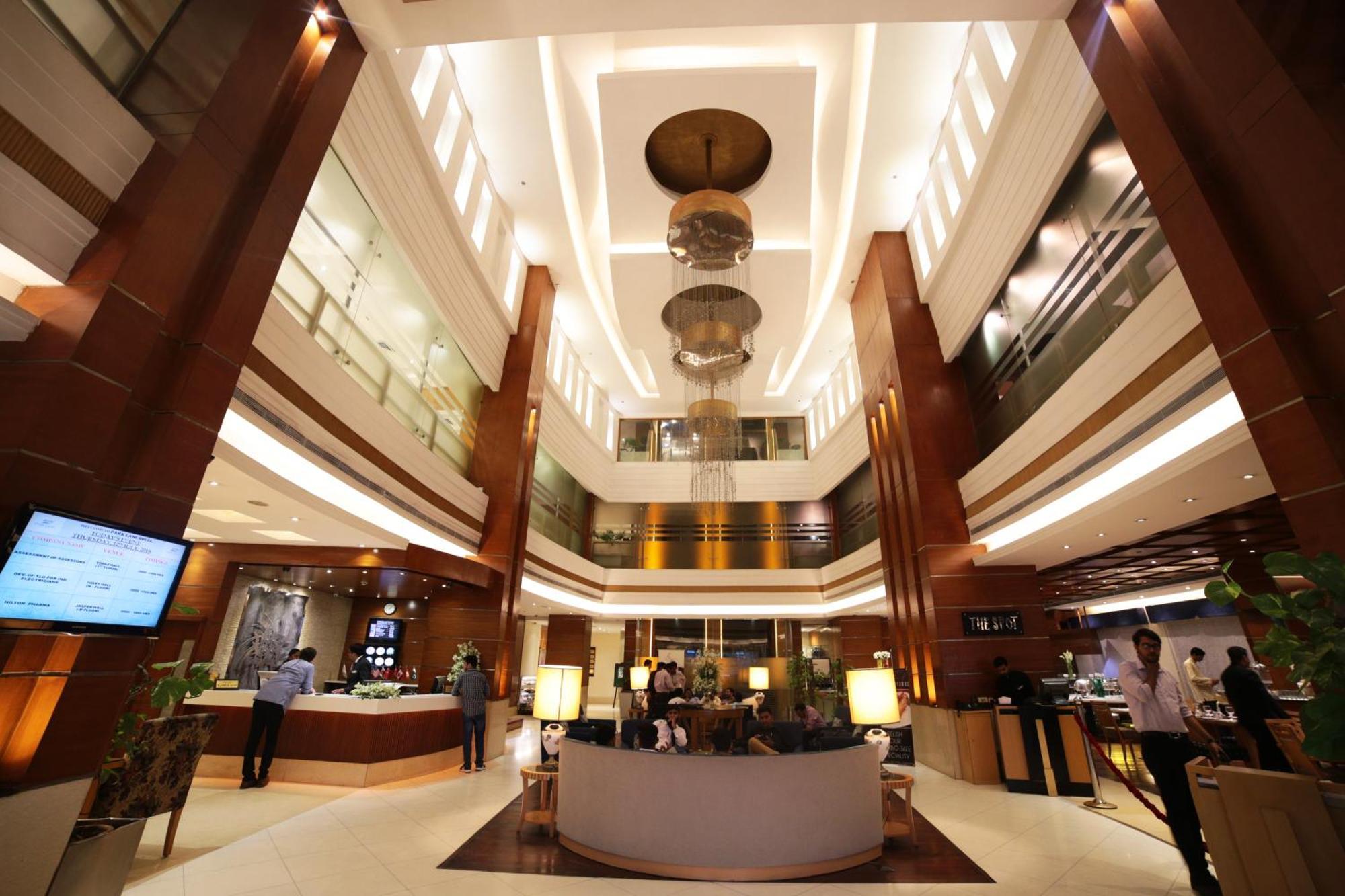 Park Lane Hotel Lahore Extérieur photo